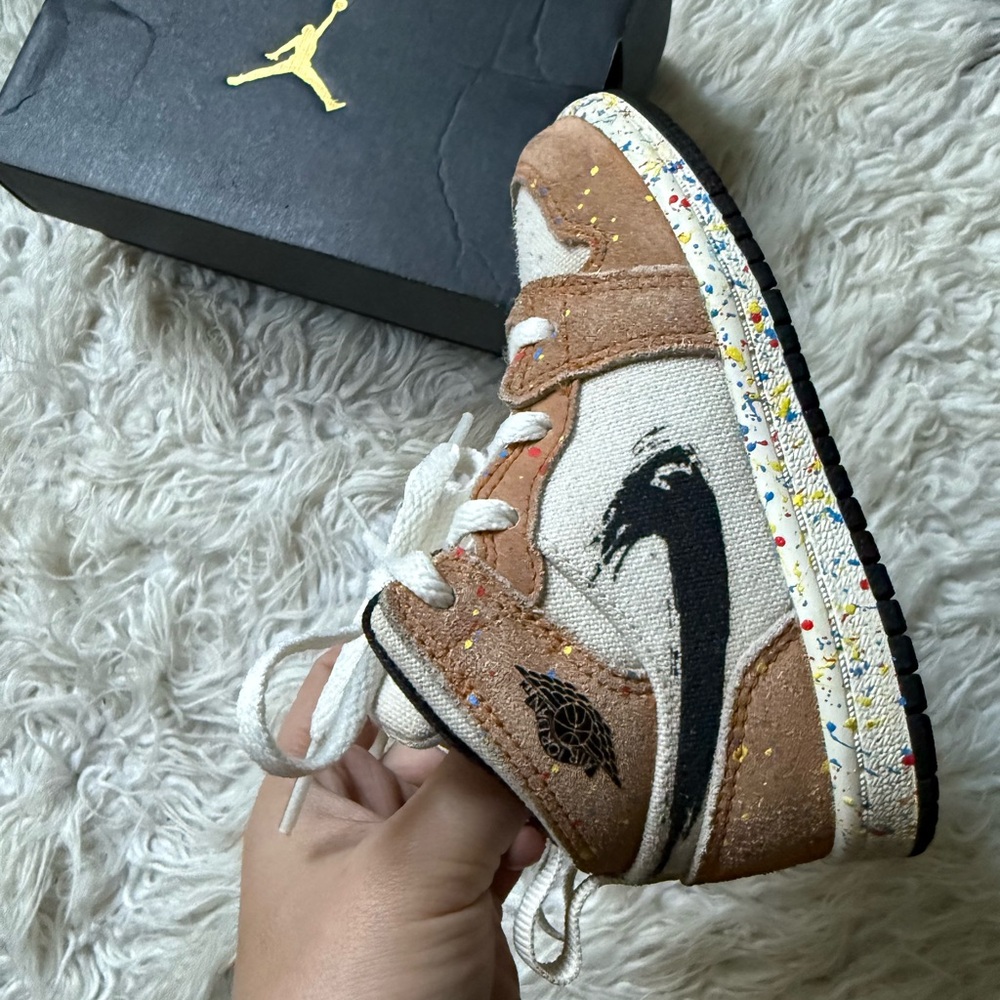 Jordan mids - Picture 10 of 14